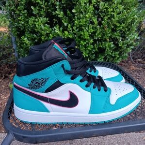 Jordan 1 South Beach size 10.5